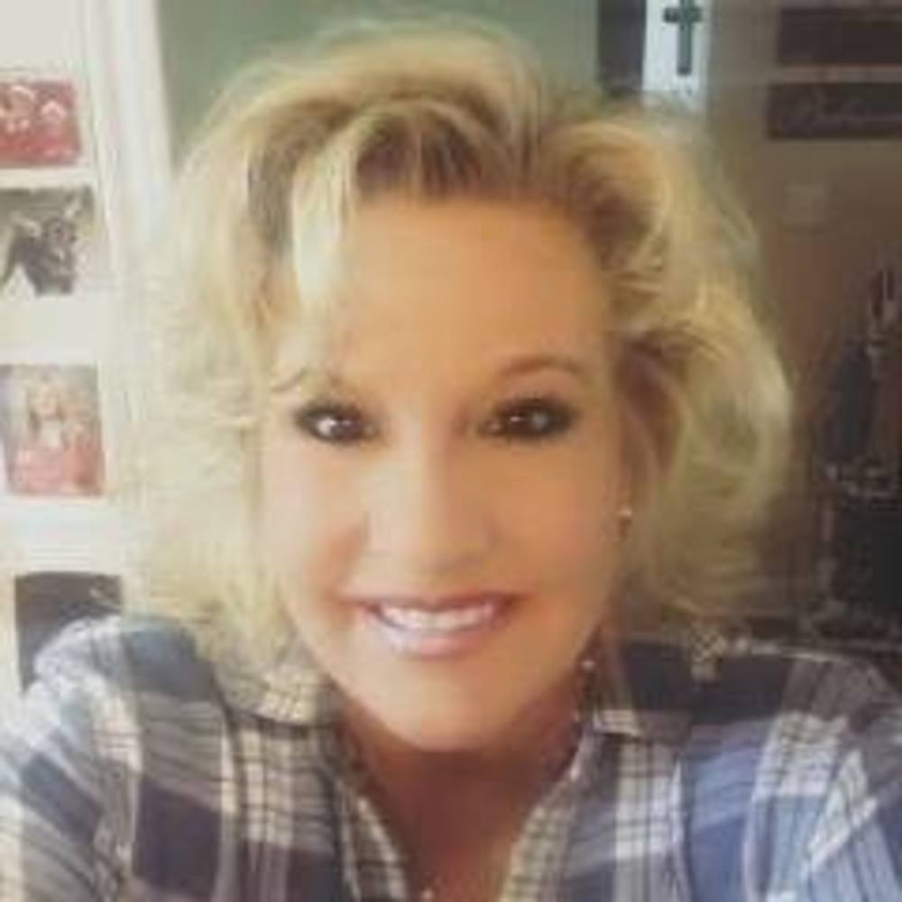 Meet your Posher, Debbie